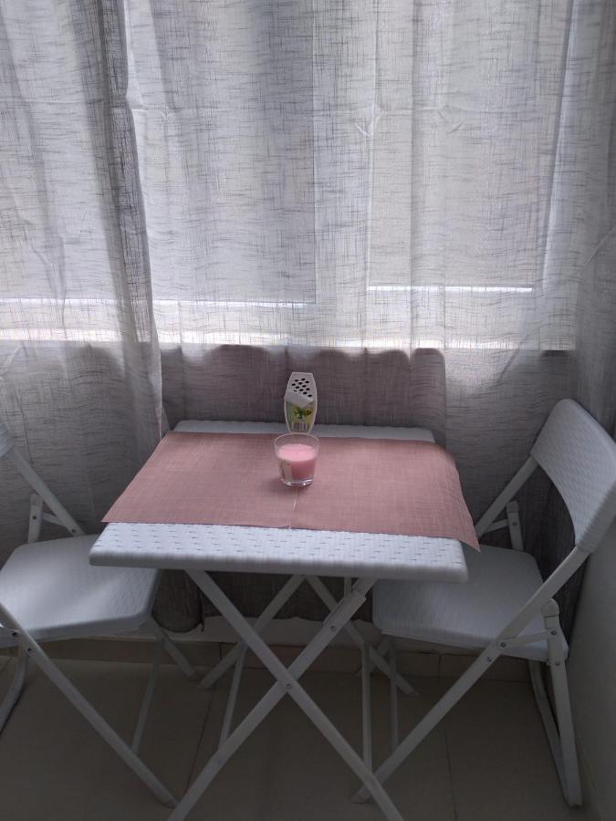 Romance Apartment Подстрана Екстериор снимка